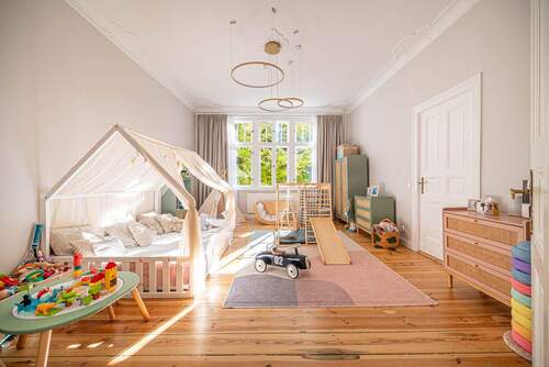 Schlafzimmer 1 - Etagenwohnung mit 260,00 m² in Berlin zum Kaufen