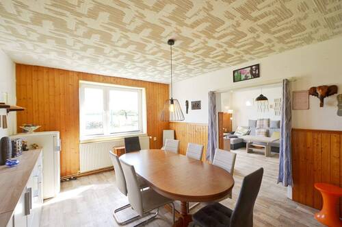 engrenzendes Esszimmer - 4 Zimmer Einfamilienhaus in Schlemmin