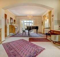 Familientraum mit extraordinärem Wintergarten am Dachberg - Bad Soden am Taunus