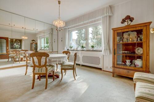 Esszimmer für Gäste - 1 Zimmer Einfamilienhaus in Bad Soden am Taunus