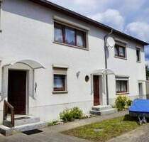 Großes Familienhaus mit Einliegerwohnung & Garten in Britz