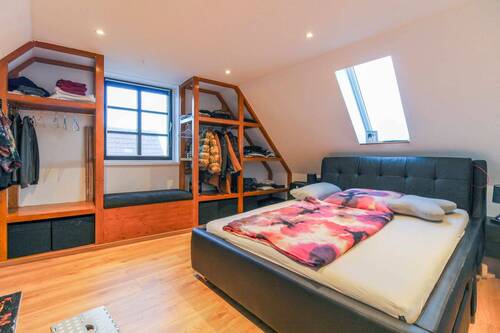 Schlafzimmer DG - 