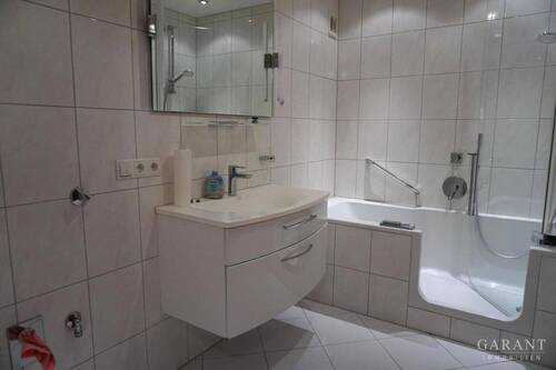 Bad - Etagenwohnung mit 80,00 m² in Böblingen zum Kaufen