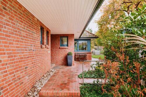 Überdachte Zuwegung - 5 Zimmer Einfamilienhaus in Deutsch Evern