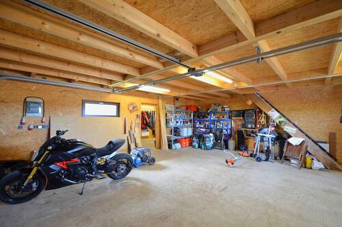 Doppelgarage - 6 Zimmer Einfamilienhaus zum Kaufen in Steinfeld