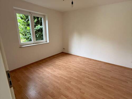 Zimmer EG.jpeg - 