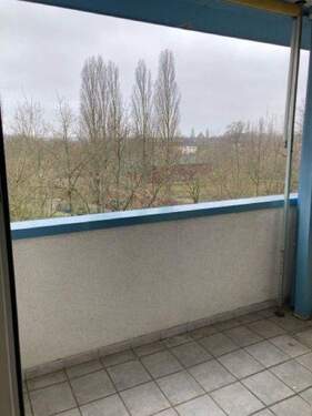 Balkon - Etagenwohnung mit 56,10 m&sup2; in Dessau-Roßlau zur Miete