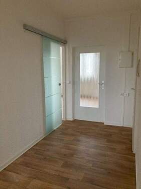 Glasschiebetür zur Küche - 