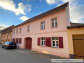 Hausansicht - Mehrfamilienhaus in zentraler Lage von Luckau zu verkaufen
