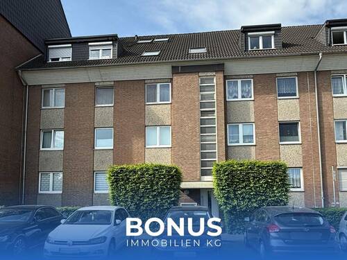 Ansicht - Attraktive Eigentumswohnung in Neuss Norf * leerstehend * gute Lage * Loggia * 4 Zimmer *