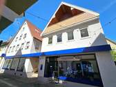Hausansicht von rechts - 7 Zimmer Mehrfamilienhaus, Wohnhaus zum Kaufen in Kirchheim unter Teck