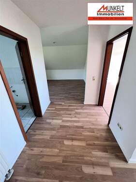 Flur - 2 Zimmer Etagenwohnung zur Miete in Elsteraue