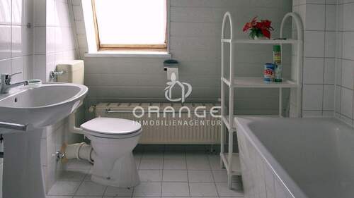 Bild 4 - Mehrfamilienhaus, Wohnhaus mit 178,00 m&sup2; in Goldberg zum Kaufen