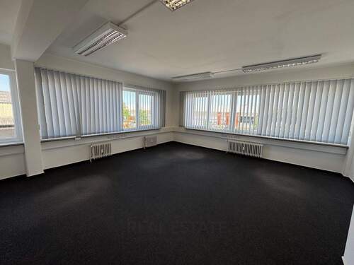 1.jpg - Flexible Büroflächen in Billbrook – 180–360 m² im 2.OG