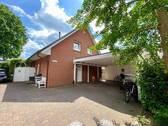 Haus / Caport / Zufahrt - 4 Zimmer Einfamilienhaus zum Kaufen in Elmshorn