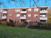 Hausansicht Garten - Hannover OT Marienwerder - Sehr gepflegte 4 Zimmer-ETW mit vielen Extras, Garage möglich