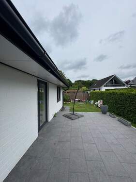 Terrasse mit Garten - 