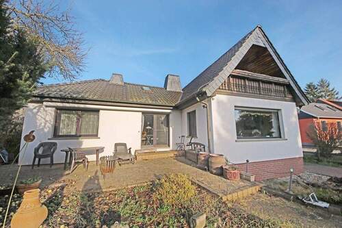 Hausansicht / Terrasse - 