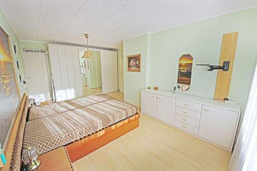Schlafzimmer im EG - 