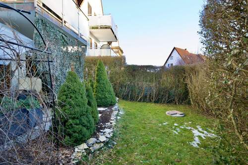 Garten - Attraktive 3-Zimmer-Erdgeschosswohnung mit Terrasse, Garten und Hobbykeller