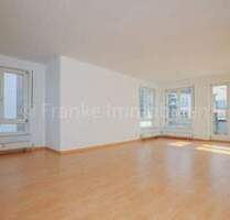 Blasewitz - Helle 2 Zi. Wohnung inkl. EBK, Balkon und TG-Stellplatz - Dresden