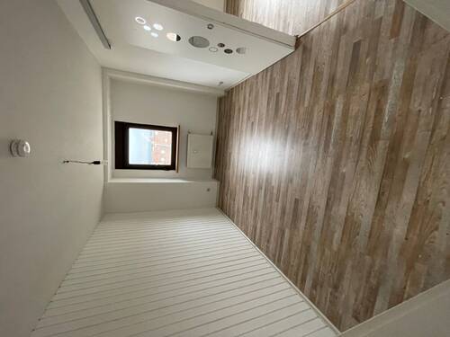 Arbeitszimmer / Durchgangszimmer - 