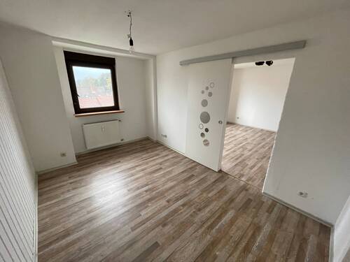 Arbeitszimmer / Durchgangszimmer - 