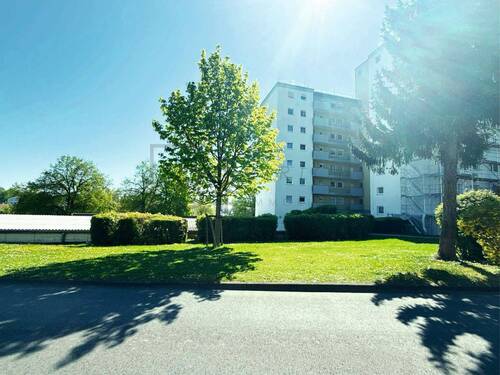 Von Außen - 3 Zimmer Etagenwohnung zum Kaufen in Biberach an der Riß