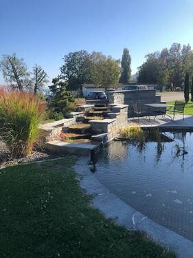 Gartenanlage mit Sitzgelegenheit.jpg - 