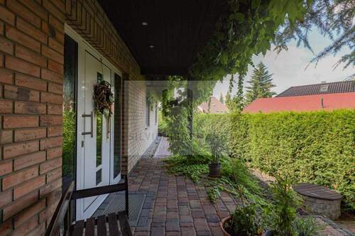 Hauseingang - 4 Zimmer Einfamilienhaus in Cottbus / Gallinchen