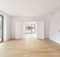 Provisionsfrei - Lichtdurchflutete Dachgeschoss-Maisonette mit sonniger Dachterrasse & Gartenanteil - Berlin Dahlem