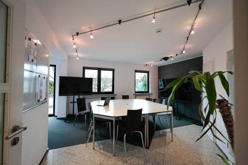 Konferenzraum - Fix Desk im Living Room: Gemeinnütziger Schreibtischplatz in Ratingen