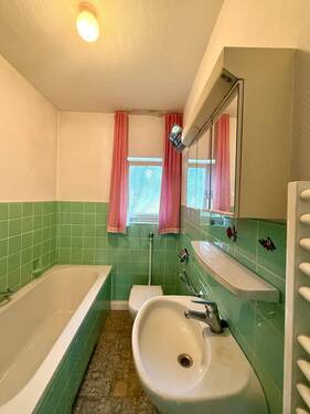 Badezimmer 1. OG - 