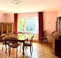 Ein Haus mit Seele - Zeitlose Eleganz trifft auf beste Lage in Regensburg-Kumpfmühl