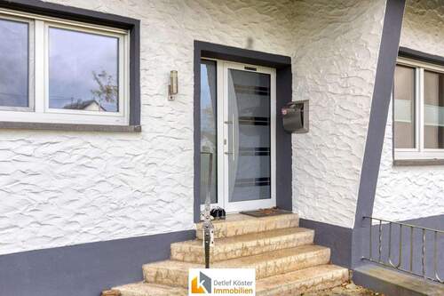 Hauseingang - Einfamilienhaus in Kurtscheid