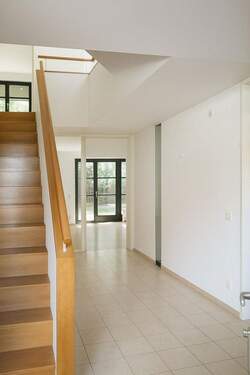 Bild 2 - 7 Zimmer Doppelhaushälfte zur Miete in Krailling