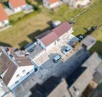 Modernisiertes Zweifamilienhaus mit bewohnbarem Nebengebäude & Baugrundstück - Oberhaid Staffelbach