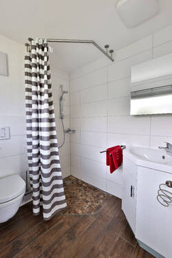 Bad.jpg - 1 Zimmer Etagenwohnung zur Miete in Bodman-Ludwigshafen