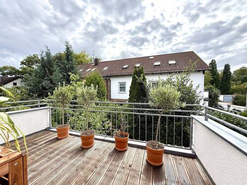 sonnige Dachterrasse 1. OG - 