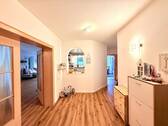  Diele mit Garderobe EG - Mehrfamilienhaus, Wohnhaus mit 290,00 m² in Regensburg zum Kaufen