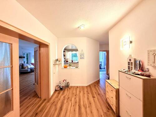  Diele mit Garderobe EG - Mehrfamilienhaus, Wohnhaus mit 290,00 m² in Regensburg zum Kaufen