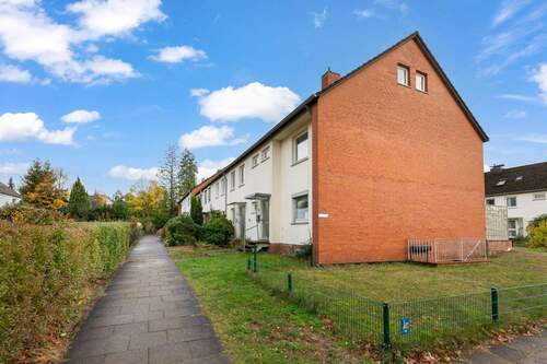 Reihenhausansicht - Reihenmittelhaus mit großem Potenzial in gefragter Lage von Neu Wulmstorf