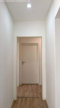 Flur 2 - Zugang zum Schlafbereich - 