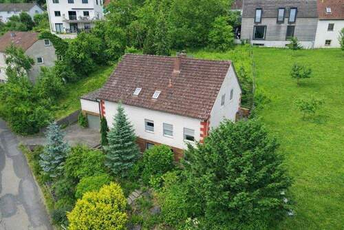 Bild 1 - WEITBLICK - Ein-Zweifamilienhaus mit zwei Garagen für das kl. Budget