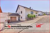 Straßenansicht - 6 Zimmer Mehrfamilienhaus, Wohnhaus zum Kaufen in Alsenz