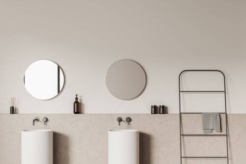 Ausschnitt Bad (Einrichtung entspricht nicht dem Ausbaustandard) - 