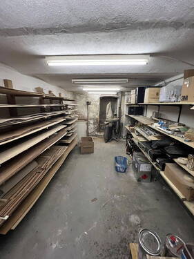 Hinterhaus UG - 