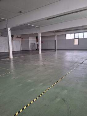 Halle - Halle in Manching zur Miete