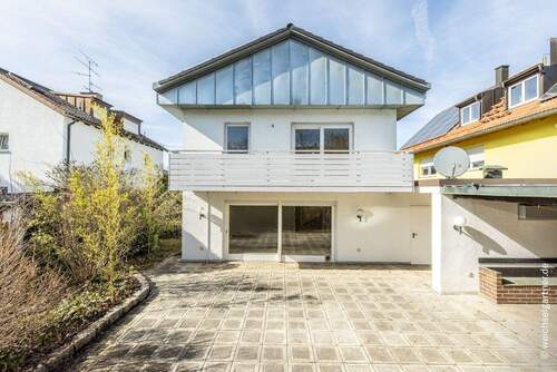 Freistehendes Einfamilienhaus - 5 Zimmer Einfamilienhaus zum Kaufen in München