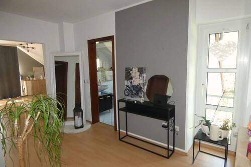 3272 Flur - 